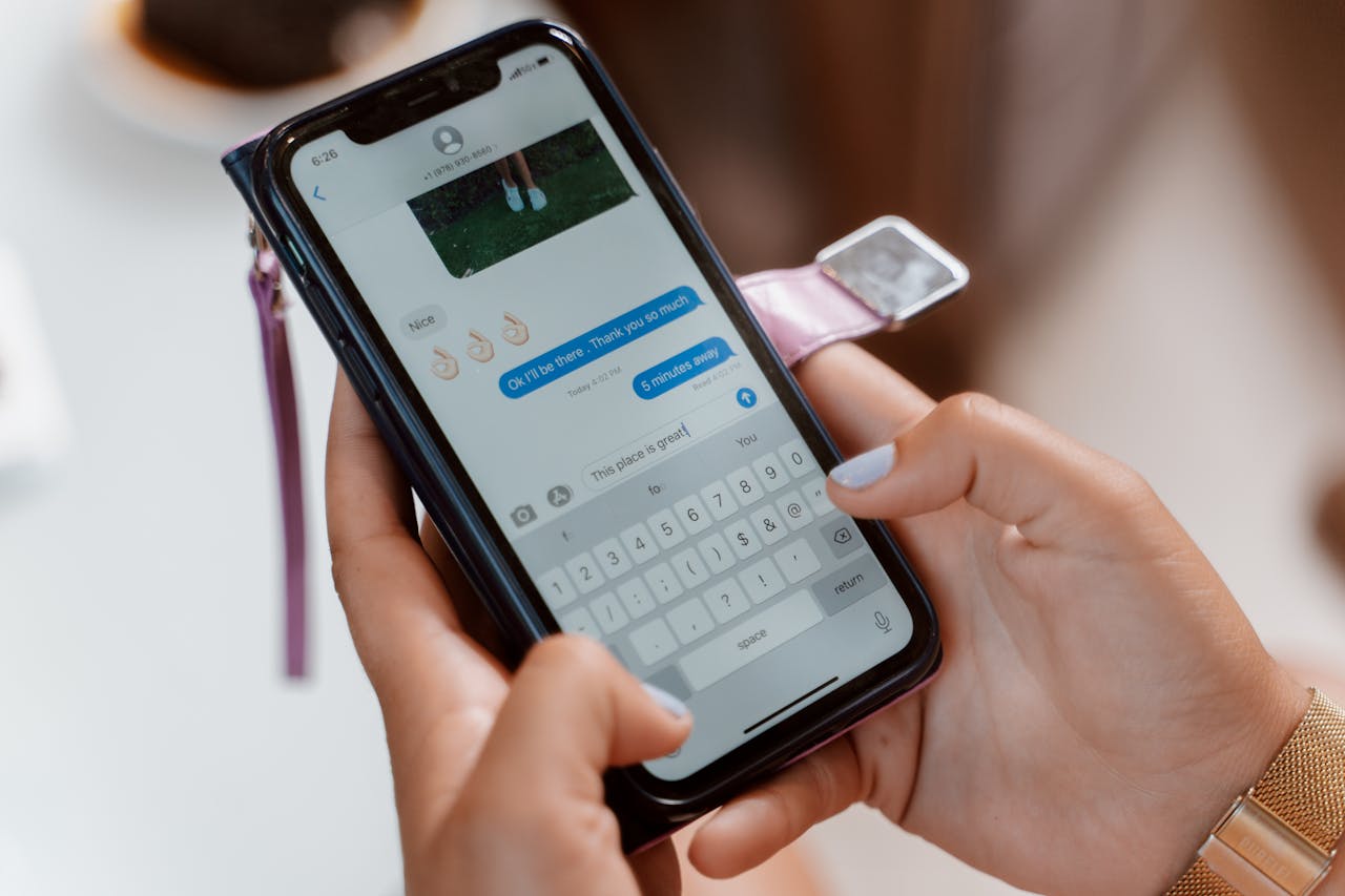 Bring Context To Group Chats