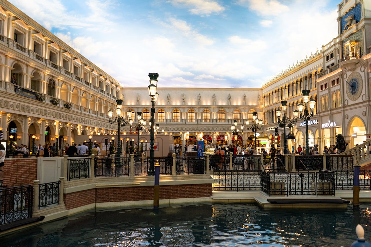 Why the Strip still looks crowded