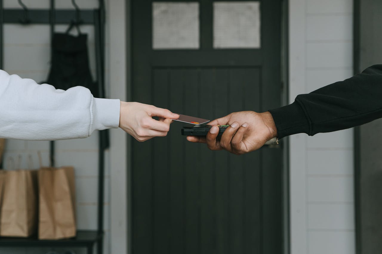 Digital Tipping And $2.13 Wage Tension