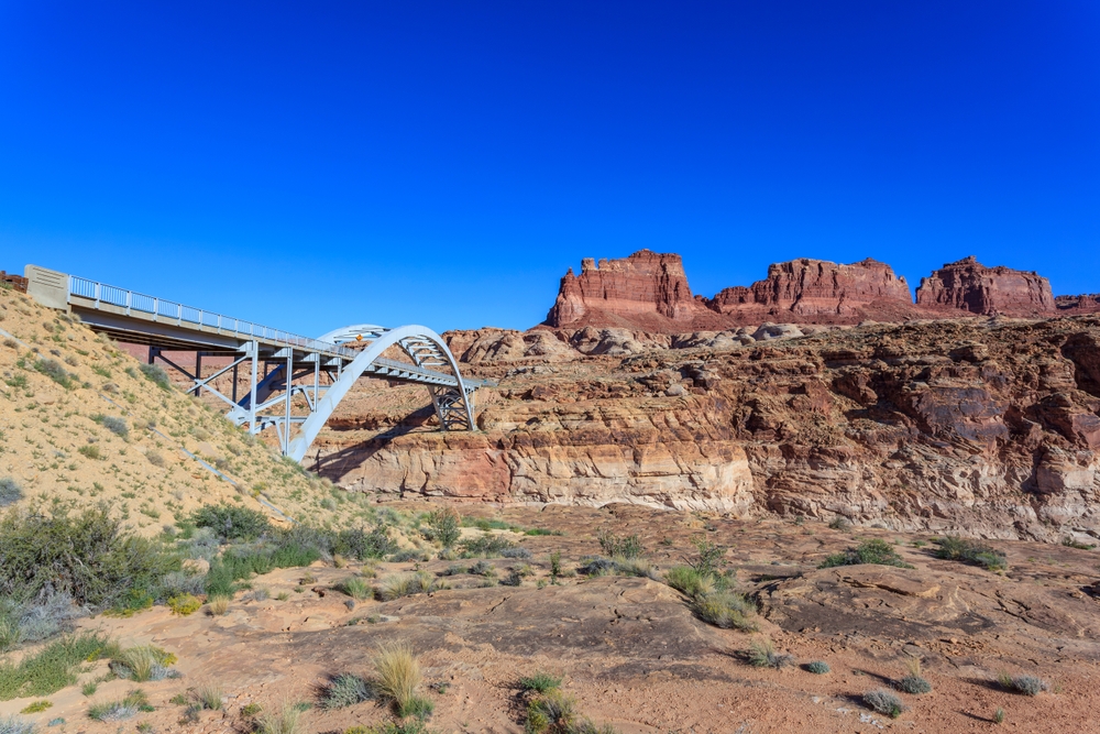 Hite Crossing Bridge in Glen Canyon National Recreation Area : Hite, Utah, USA