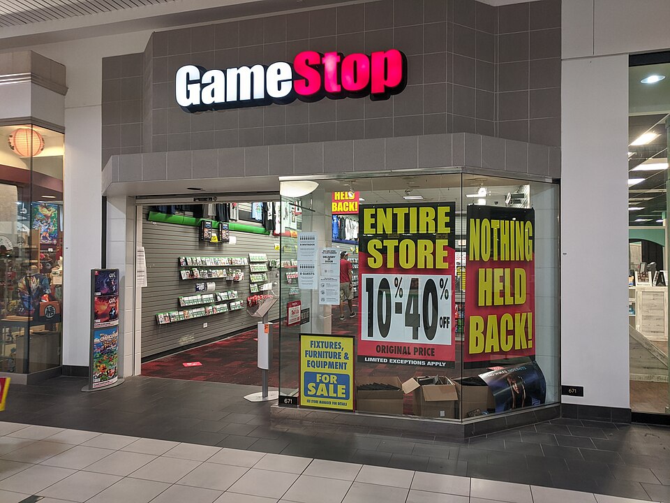 GameStop: Fewer Walls Of Disc Cases