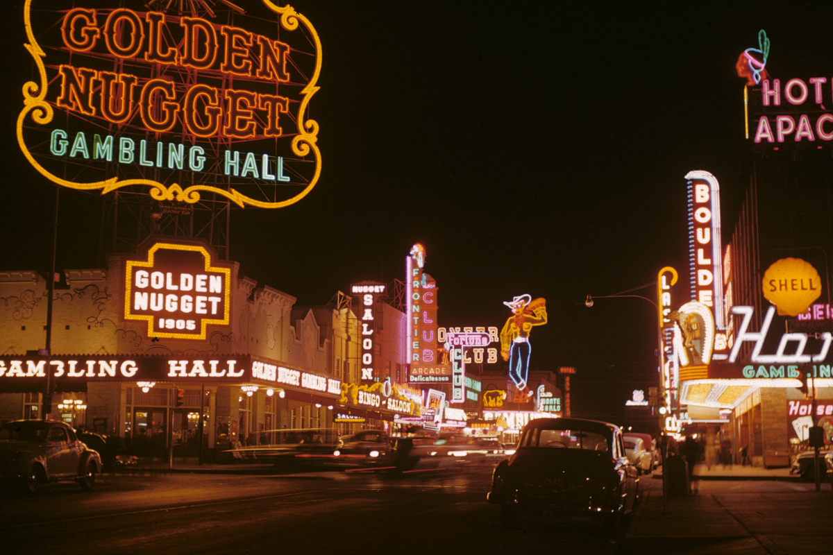 Fremont Street’s Vintage Glow