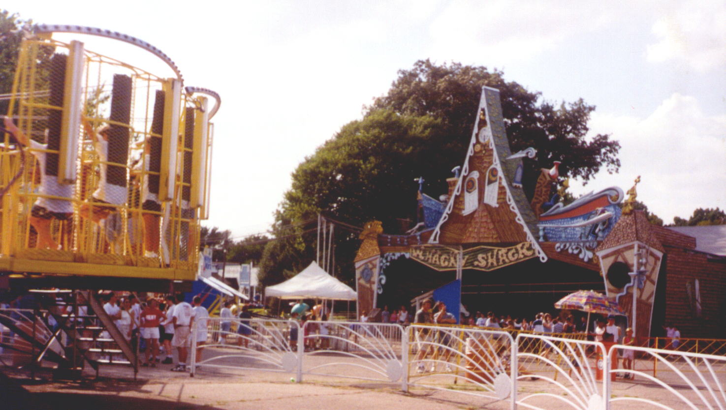 Joyland_Wichita_Whacky_Shack_1997