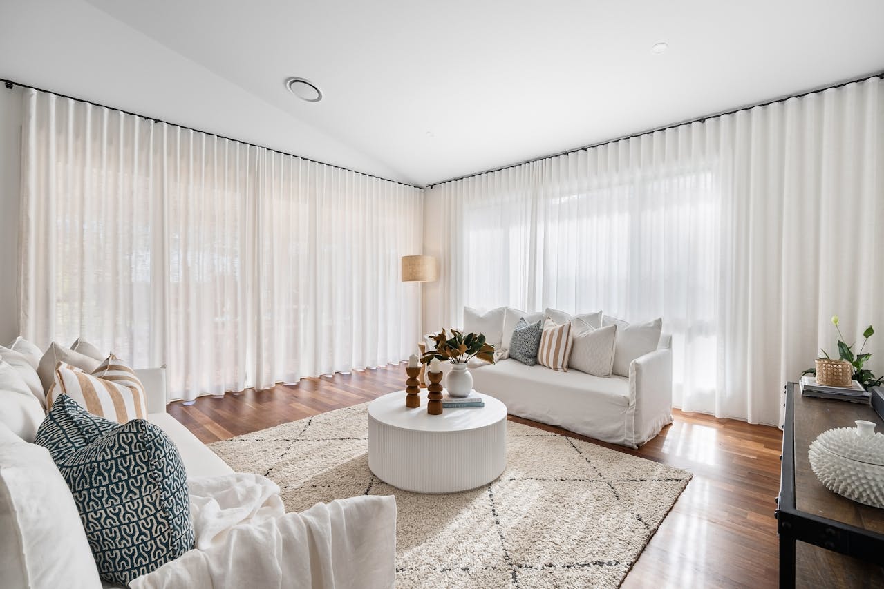 Visual Calm And Thoughtful Clutter Control