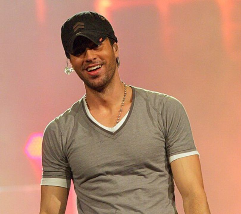 Enrique Iglesias And Anna Kournikova