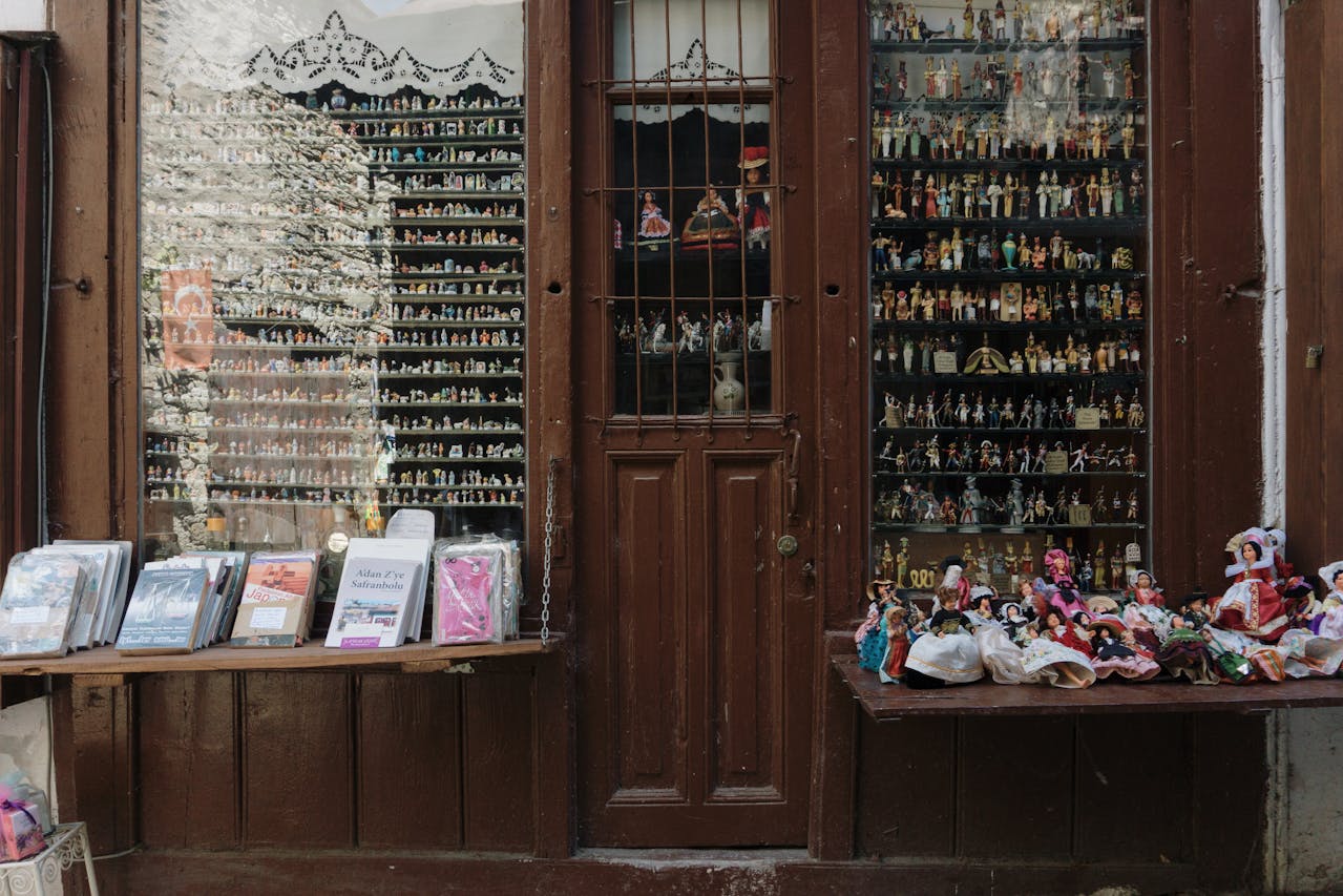 Doll store